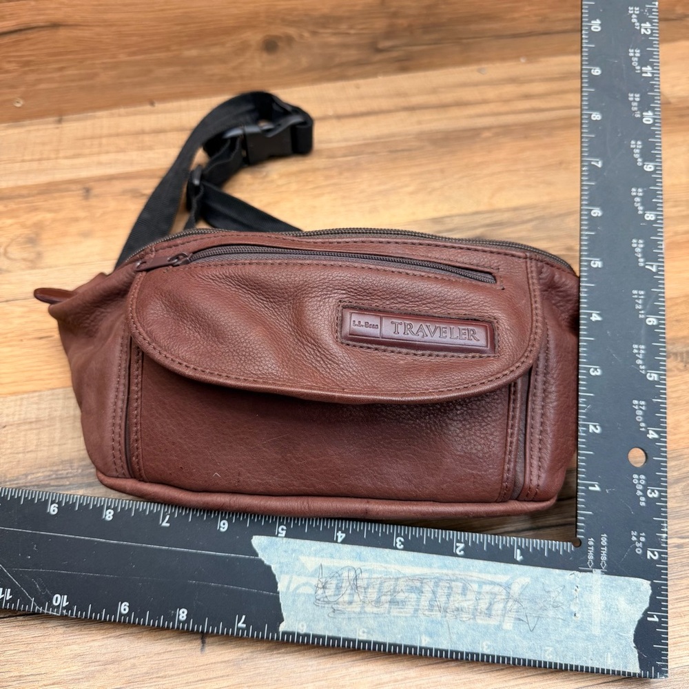 LL Bean ravel Brown Leather Waist Bag Traveler Zip Belt Pack - Picture 6 of 8